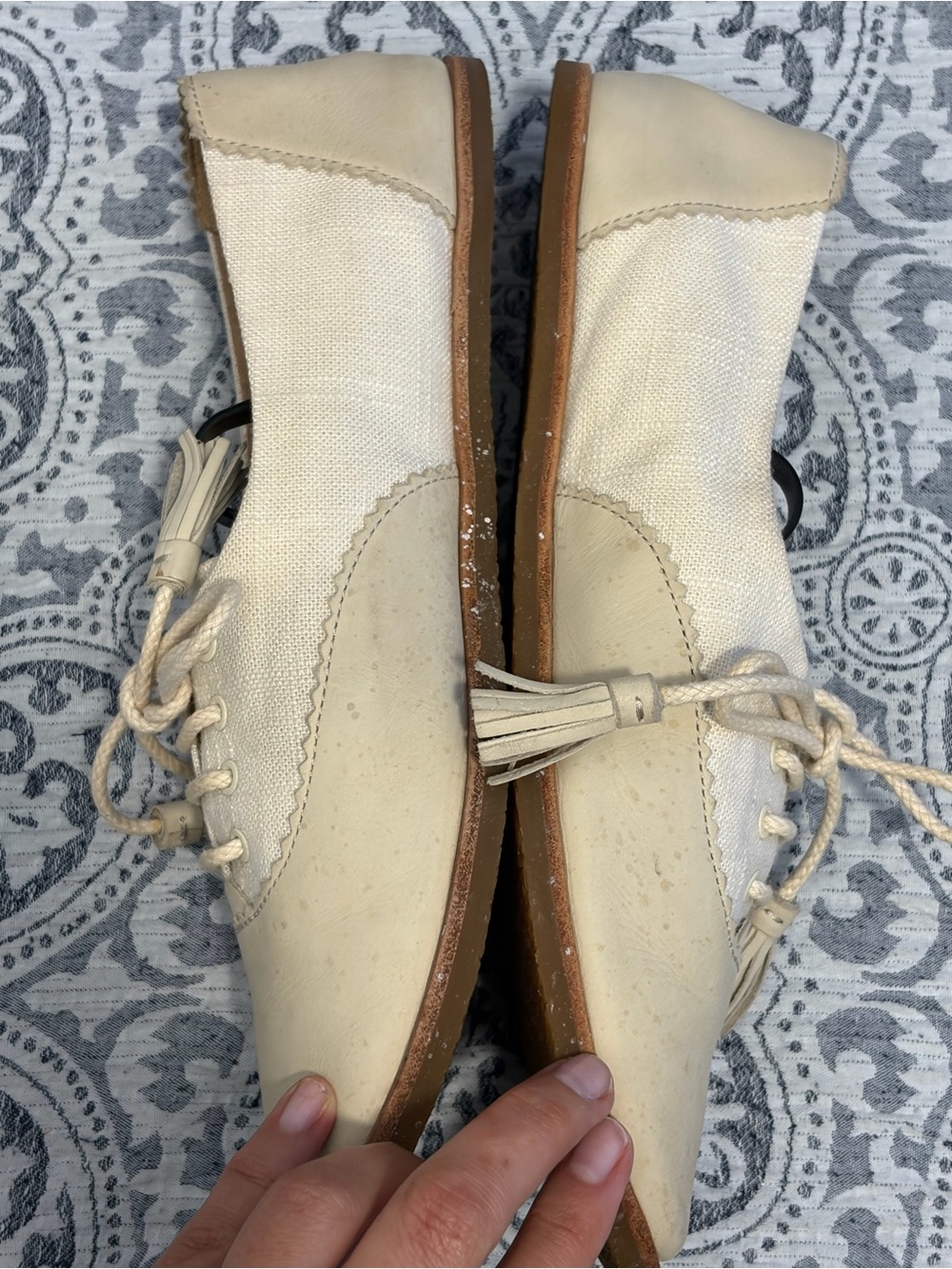 UGG Women's Nolita Oxford flats in the color Water Lily 8.5 - Picture 8 of 10